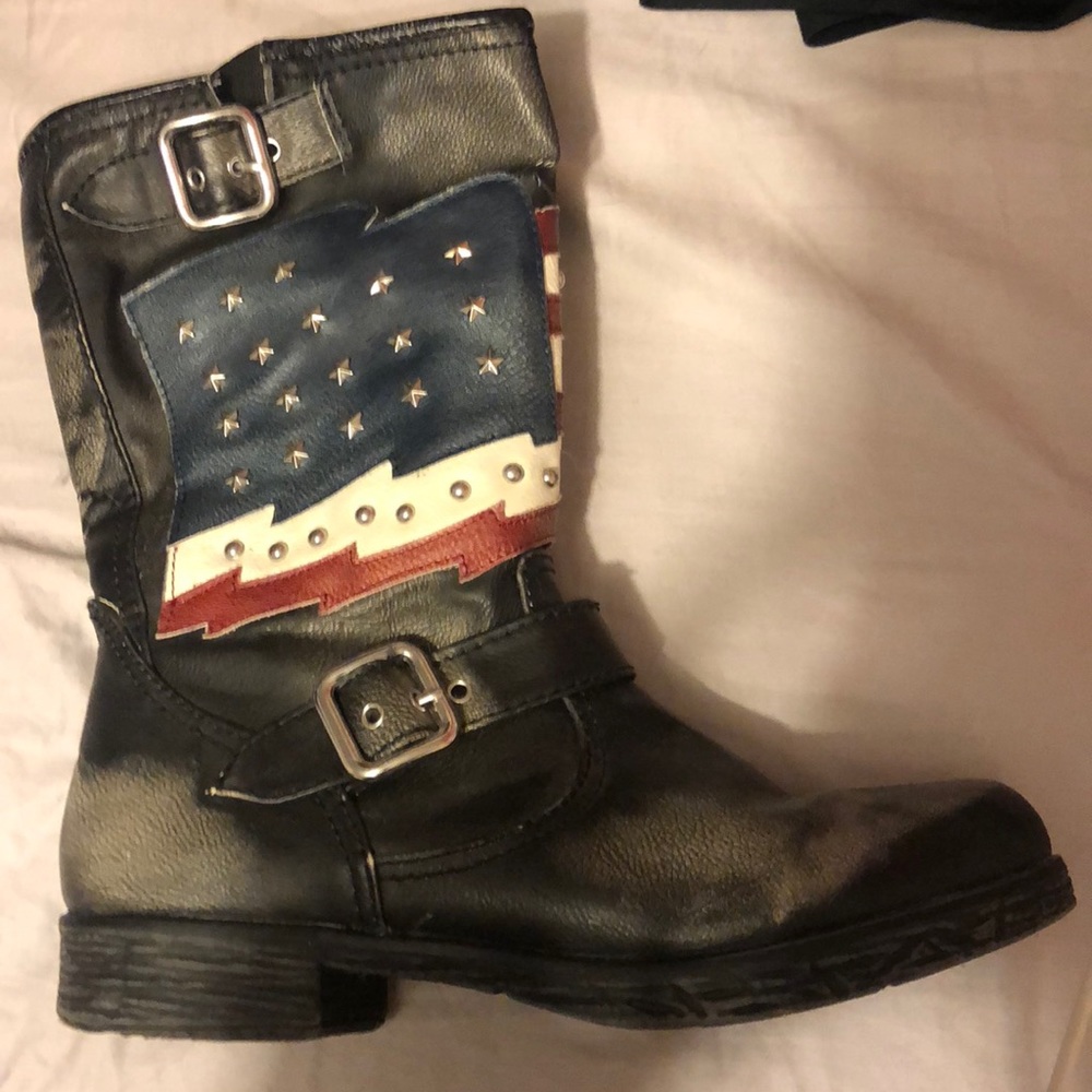 Distressed American flag combat boots